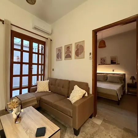 Seaside Retreat 아파트 Petalídhion