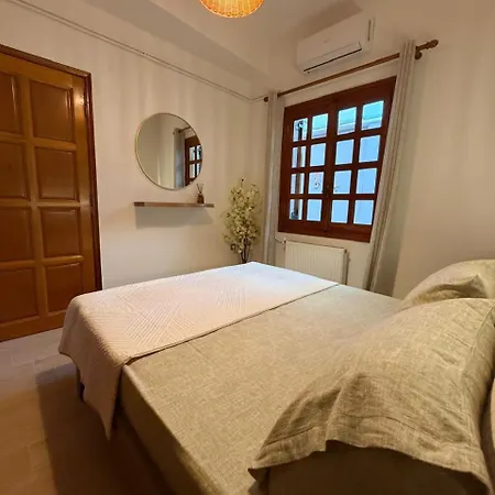 شقة Seaside Retreat Petalídhion