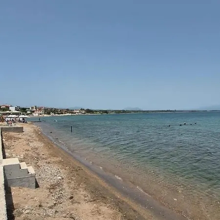 Seaside Retreat شقة Petalídhion